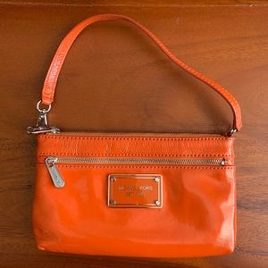 Michael Kors purse/wristlet